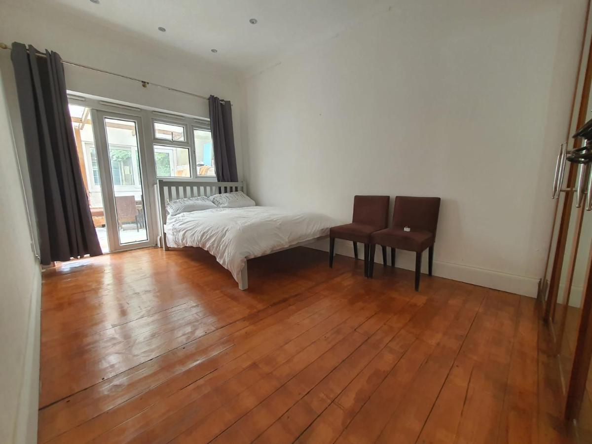 לונדון Private Room- Direct Travel Central/ Heathrow מראה חיצוני תמונה