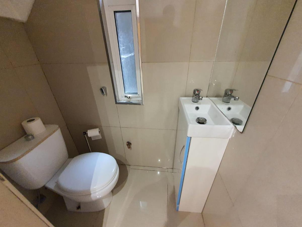 לונדון Private Room- Direct Travel Central/ Heathrow מראה חיצוני תמונה