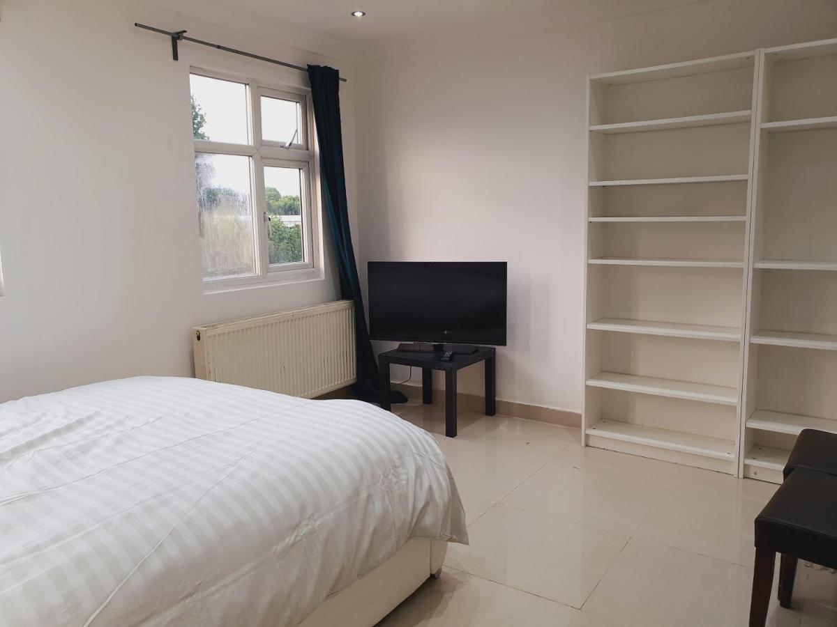 לונדון Private Room- Direct Travel Central/ Heathrow מראה חיצוני תמונה