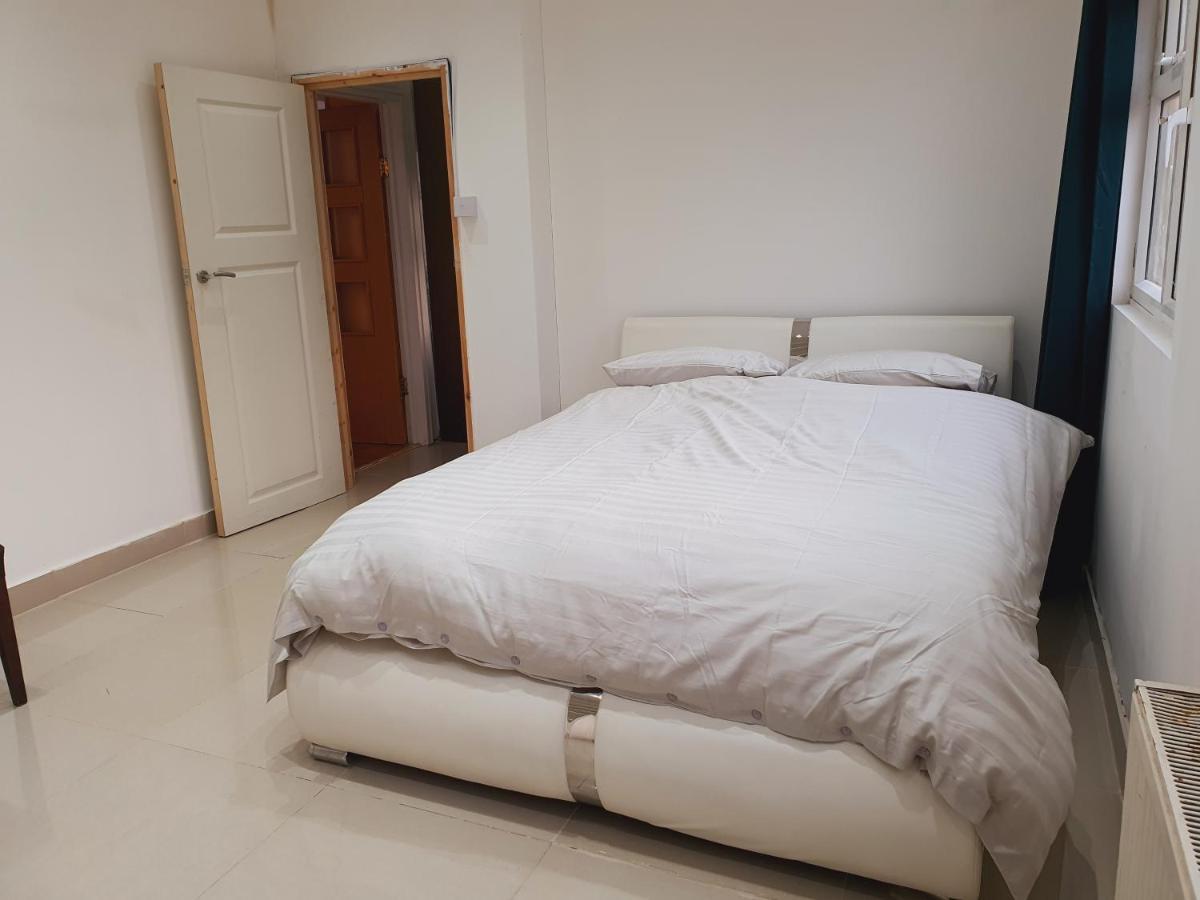 לונדון Private Room- Direct Travel Central/ Heathrow מראה חיצוני תמונה